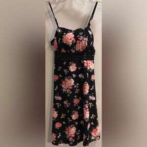NWT No boundaries black floral dress size small